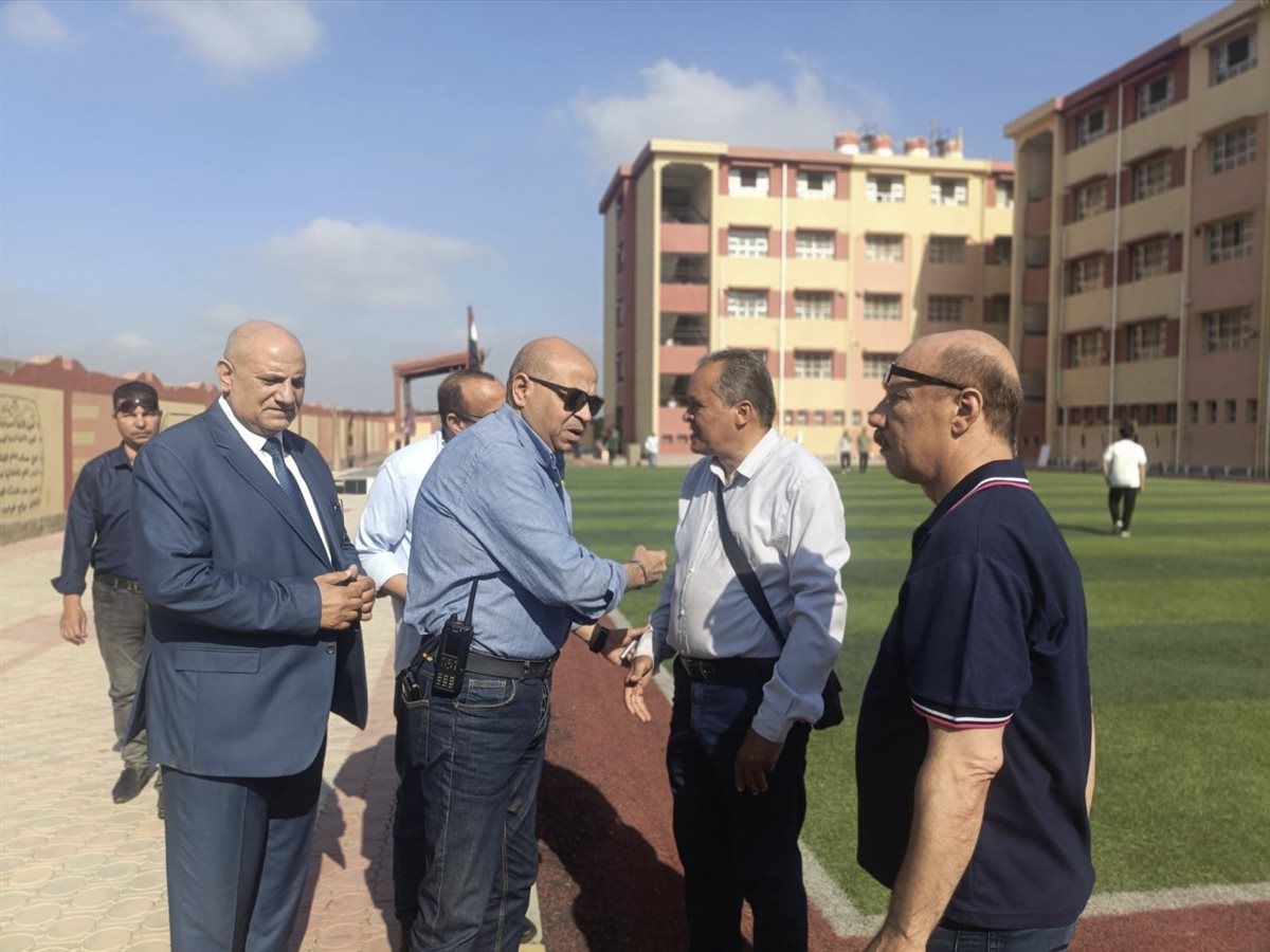 وكيل تعليم الدقهلية يتفقد لجان امتحانات الثانوية العامة بدكرنس
