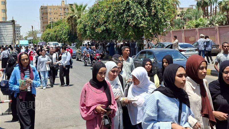 طلاب الثانوية العامة