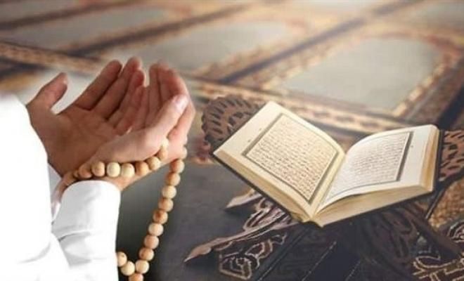 كيفية تحديد وقت إجابة الدعاء في يوم الجمعة