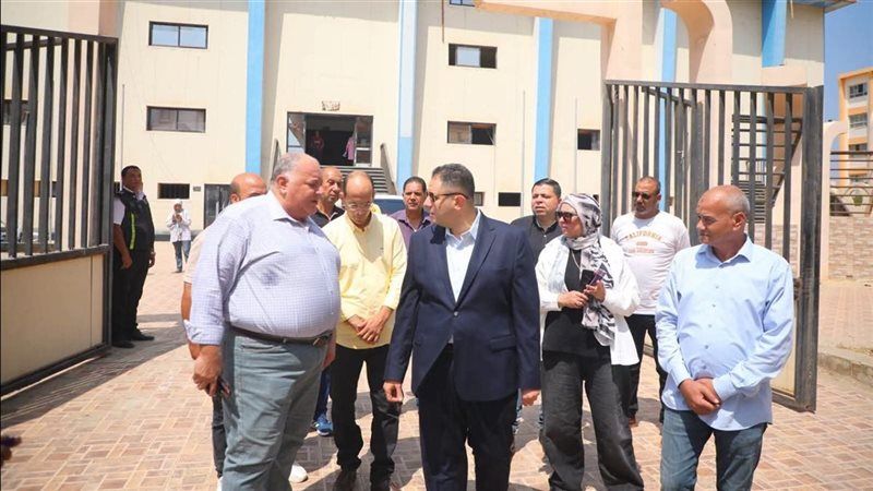 جولة تفقدية لمحافظ