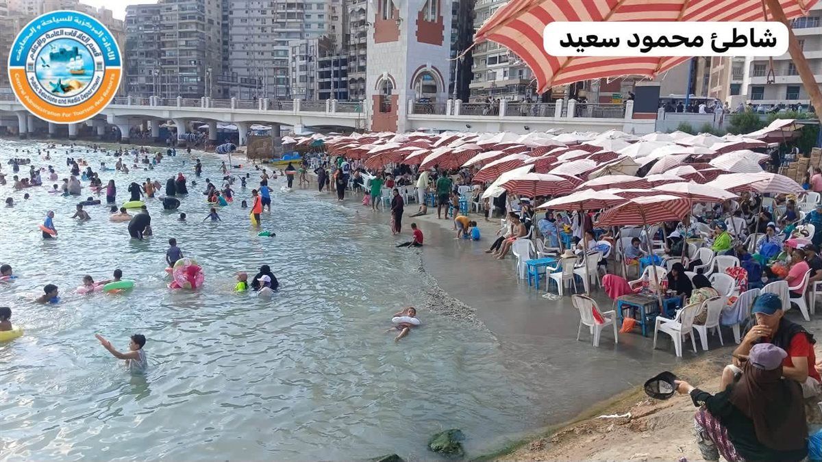 إقبال كبير على شواطئ الإسكندرية