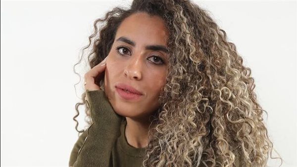 منة عدلي القيعي: الفن رحلة مليئة بالنجاح والانطفاء، والسوشيال ميديا تربك الفنان