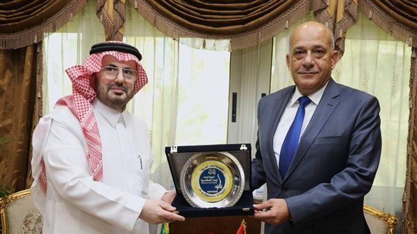 وفد سعودي يزور ميناء الإسكندرية لبحث تعزيز التعاون في مجالات النقل البحري واللوجستيات
