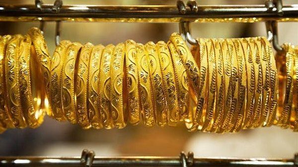 سعر الذهب يغير اتجاهه والمشترون في حيرة، اعرف عيار 21 وصل لكام