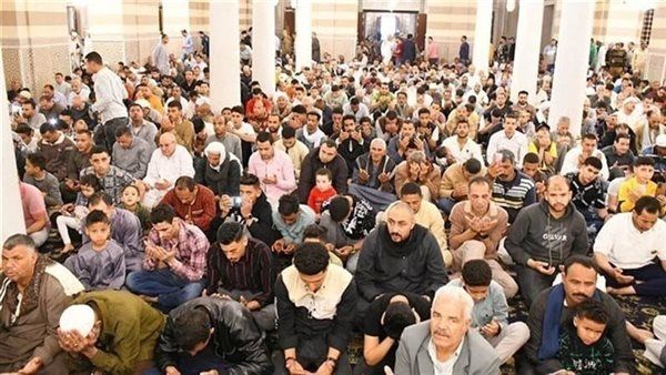 موضوع خطبة اليوم الجمعة، مساجد مصر تحذر من "التنمر وأثره على شخصيةِ الإنسان"