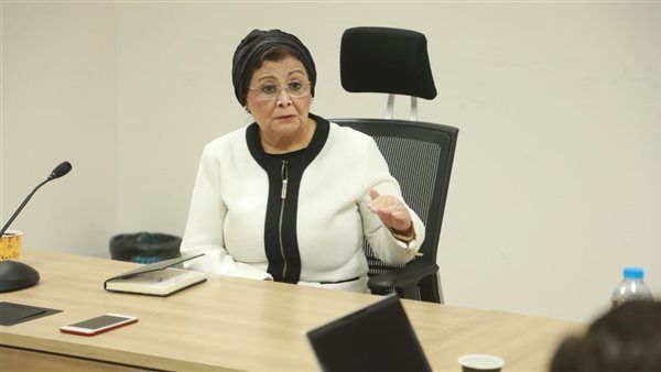 نائب وزير الصحة تبحث مع الوكالة الفرنسية للتنمية تطوير جودة خدمات الرعاية الصحية الأولية