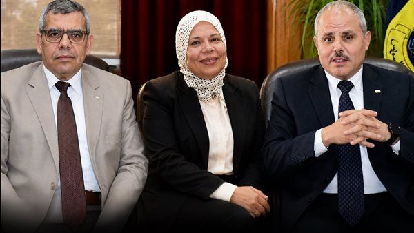 معهد الدراسات الأفروآسيوية بجامعة قناة السويس يفتح أبوابه لباحثي الدراسات العليا