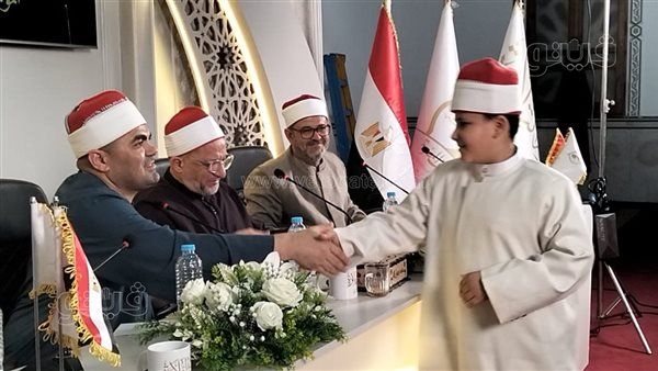 طفلان من الإسماعيلية يبهران لجنة الحكام خلال تصفيات دولة التلاوة (فيديو)