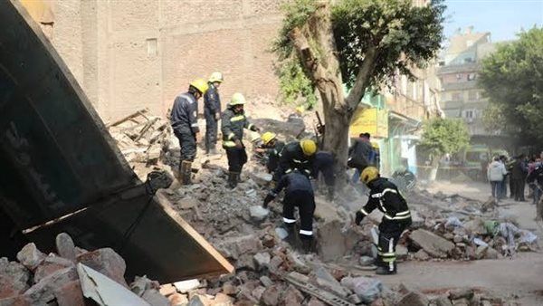 قرارات عاجلة من النيابة لكشف ملابسات انهيار جزئي لعقار بالساحل