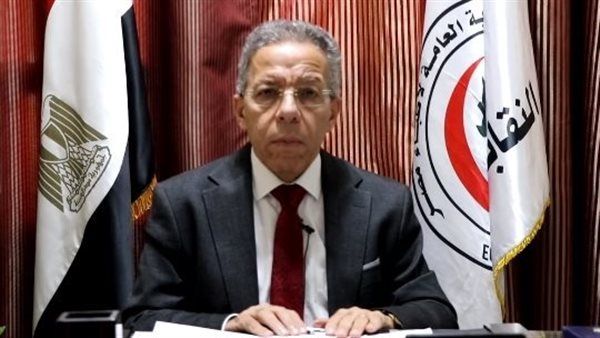 نهاية صراع الـ9 سنوات، تمكين نقيب الأطباء من مقر اتحاد الأطباء العرب