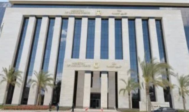 وزارة العمل تعلن عن فرص عمل للخريجين برواتب تصل لـ 20 ألف جنيه