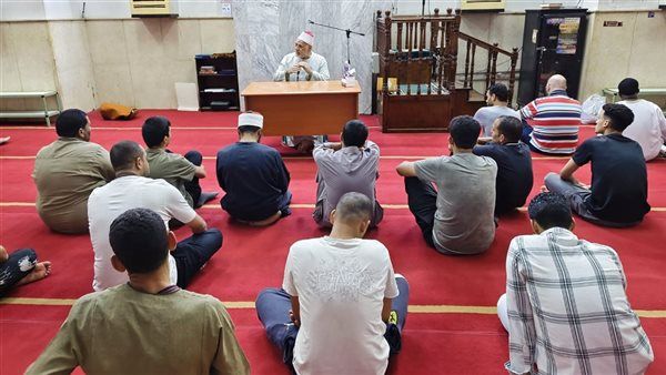 الأوقاف تواصل فعاليات برنامج المساجد المحورية وتناقش صورًا من أخلاق النبي ﷺ ورحمته