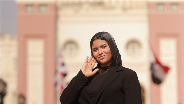الأولى على الجمهورية بالشعبة الأدبية تختار كلية القانون بالجامعة البريطانية لمستقبلها الأكاديمي