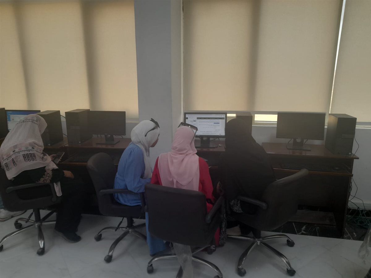 جامعة العريش تواصل استقبال طلاب الثانوية العامة بمعامل التنسيق الإلكتروني  