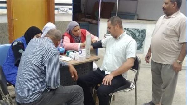 "100 يوم صحة" تقدم آلاف الخدمات الطبية بالوادي الجديد