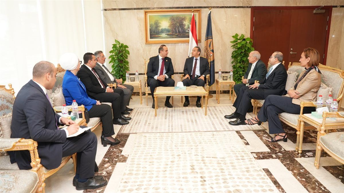 11f16c6b62.jpg