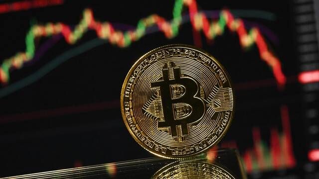 ارتفاع البيتكوين رغم تصاعد التوترات بين واشنطن وطهران