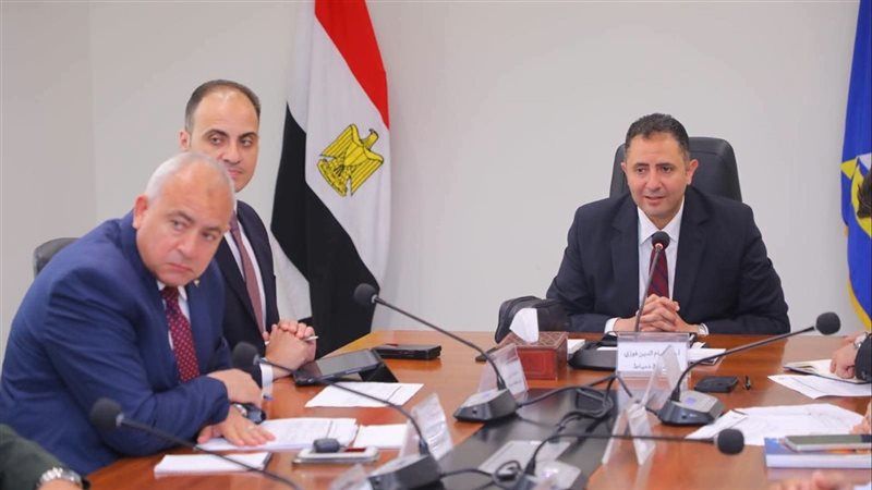 محافظ دمياط يتابع