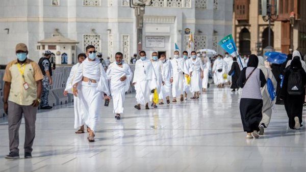 تبدأ من 450 ألف جنيه.. التفاصيل الكاملة لـ تأشيرات الحج المباشر بوزارة السياحة
