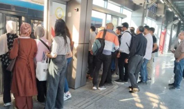 إقبال كبير على المرحلة الثانية من الأتوبيس الترددي السريع BRT فى يوم التشغيل الثالث