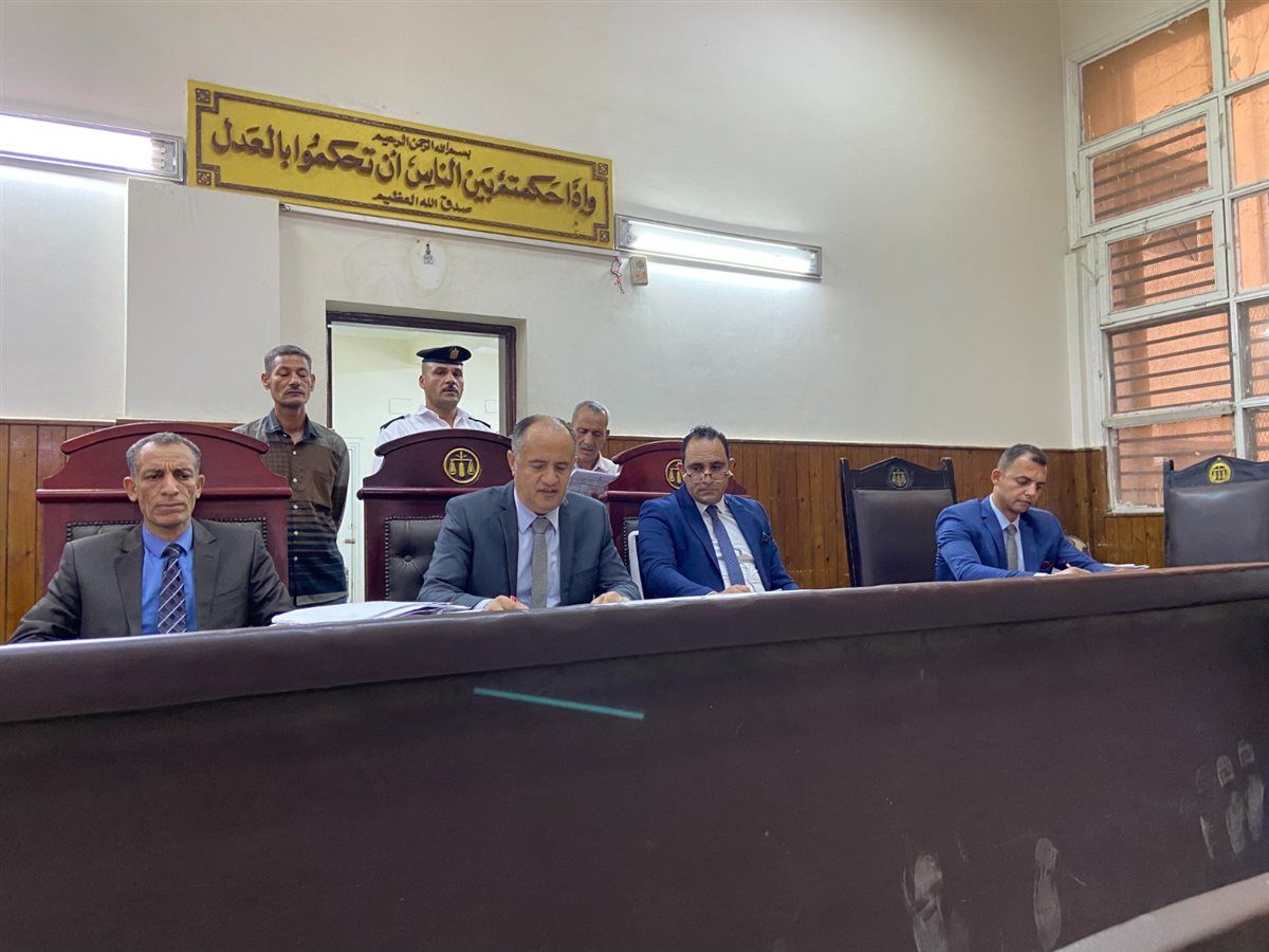 من كوب العصير إلى السجن، المشدد 15 عامًا لـ «دجال» بتهمة ابتزاز سيدة بملوي