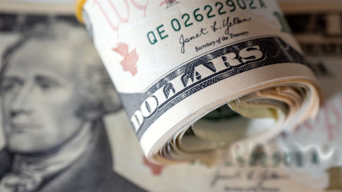 سعر الدولار أمام الجنيه اليوم السبت 3-10-2026 في البنك المركزي
