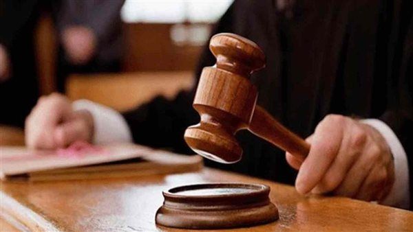 طلبت مصاريف المنزل فخلع أظافرها، السجن 15 عاما لعامل قتل زوجته في المنيا
