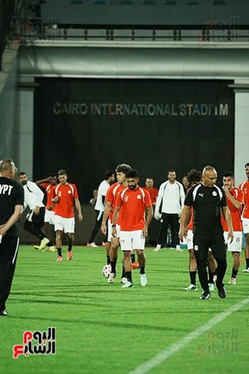 جهاز المنتخب يتابع المران الأخير قبل مباراة جنوب أفريقيا جهاز المنتخب يتابع المران الأخير قبل مباراة جنوب أفريقيا