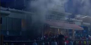 حريق
      ستاد
      الأسكندرية
      يتسبب
      في
      إلغاء
      مواجهة
      بيراميدز
      وسموحة
      "مصير
      المباراة"