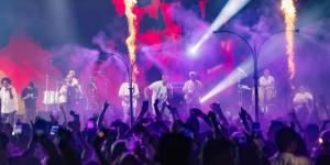 ليلة استثنائية في الرياض تجمع الأسطورة عمرو دياب بجمهوره على مسرح أبو بكر سالم