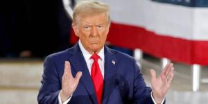 ترامب
      يطالب
      الفيدرالي
      بخفض
      الفائدة
      فوراً
      بعد
      نمو
      الاقتصاد
      بنسبة
      3%