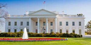 البيت
      الأبيض
      يعلن
      فرض
      رسوم
      جمركية
      إضافية
      على
      البرازيل
      بنسبة
      40%