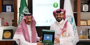 بيئة رابغ توقع مذكرة تفاهم مع أكاديمية الطاقة والمياه