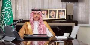 وزير
      الخارجية
      يبحث
      مع
      نظرائه
      في
      3
      دول
      خليجية
      العلاقات
      والتطورات
      الإقليمية