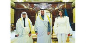 رئيس الوزراء يستقبل وزير «شؤون البلدية» ومدير عام بلدية الكويت