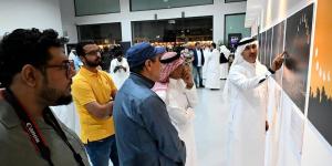 38 عملا فنيا يوثق «الكون في أبهى صورة» بالدمام