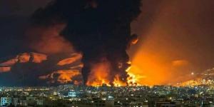 مقذوفات أمريكية تنفجر قرب محطة كهرباء في جزيرة كيش جنوبي إيران