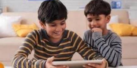 دراسة بحثية من جامعة الملك فيصل في الإعلام المرئي والمسموع تؤكد تأثير اليوتيوب على سلوكيات الأطفال 