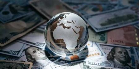 صندوق
      النقد:
      الاقتصاد
      العالمي
      يظهر
      صلابة
      "هشة"..
      والنمو
      يصل
      إلى
      3.1%
      في
      2026