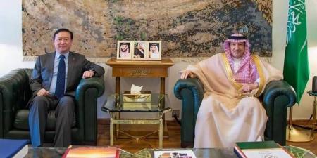 السعودية
      تبحث
      تعزيز
      العلاقات
      مع
      السفير
      الصيني