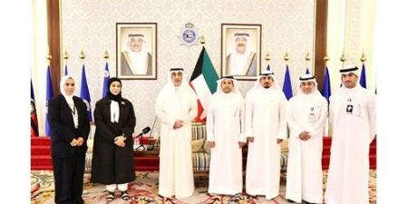 النائب
الأول
شهد
أداء
القسم
لـ
95
مفتشاً
في
«القوى
العاملة»:
ترسيخ
العدالة
وتعزيز
الثقة
في
سوق
العمل
