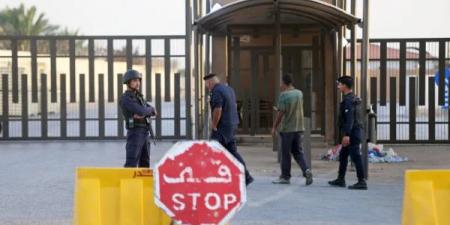 "الاقتصاد" تحذر من تداعيات استمرار الاحتلال إغلاق معبر الكرامة أمام البضائع