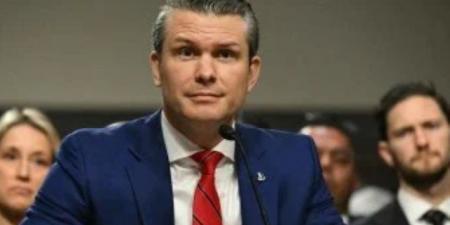 صحيفة تكشف استثمار دفاعي سري لـ هيجسيث قبل ضرب إيران.. والبنتاجون ترد