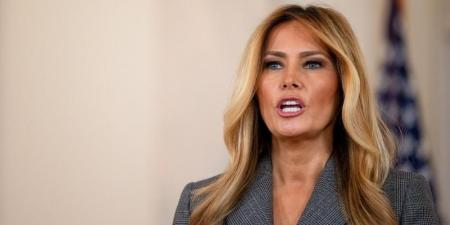 تصريح مفاجئ لميلانيا ترامب حول ربطها بـ«إبستين»