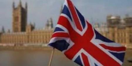 الخارجية البريطانية تستدعي السفير الروسي احتجاجا على قرار موسكو بطرد دبلوماسي بريطاني