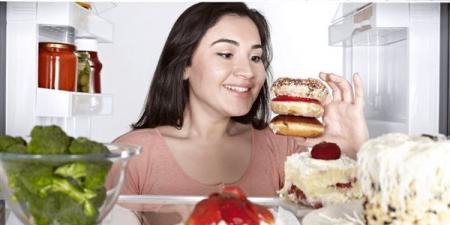 أطعمة تساعد على تقليل الرغبة في السكريات