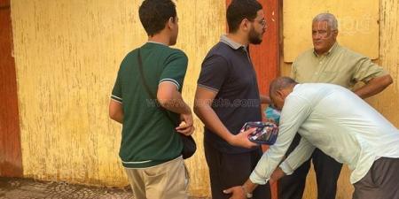 امتحانات الثانوية العامة 2026، تفتيش الطلاب بالعصا الإلكترونية قبل دخول اللجان