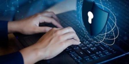 غرامة مليون جنيه، عقوبة عدم تمكين الشخص المعنيى بالبيانات من ممارسة حقوقه وفق القانون