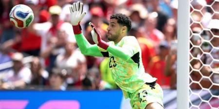 تفوق على حارس إسبانيا، مصطفى شوبير ضمن أفضل 5 حراس في كأس العالم