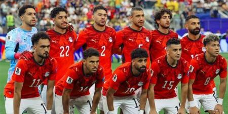 لاعبو المنتخب يعاهدون السيسي: سنبذل قصارى جهدنا للبناء على إنجاز المونديال